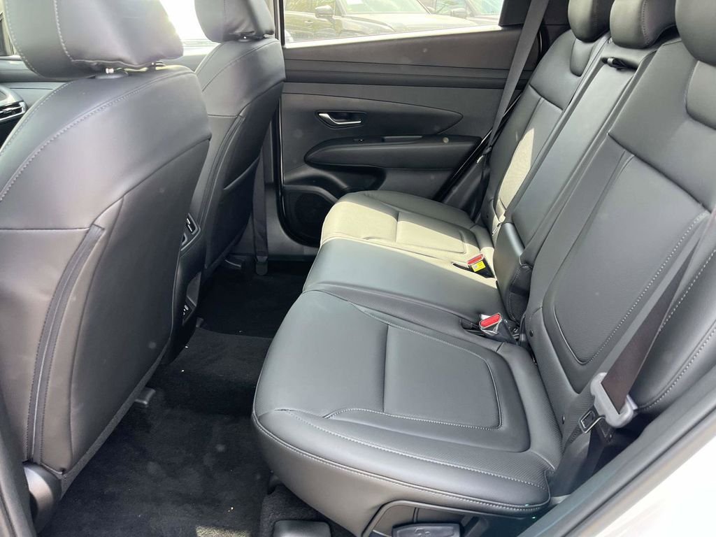 New 2026 White Hyundai SEL Premium AWD image 9