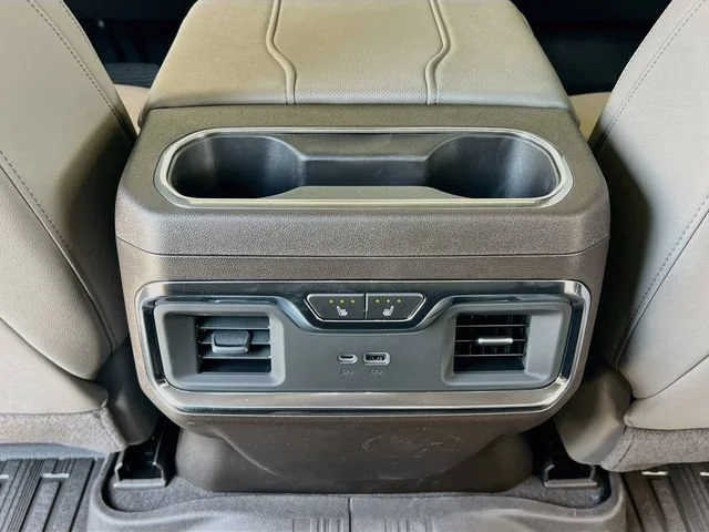 2026 GMC Sierra 1500 SLT - Photo 18