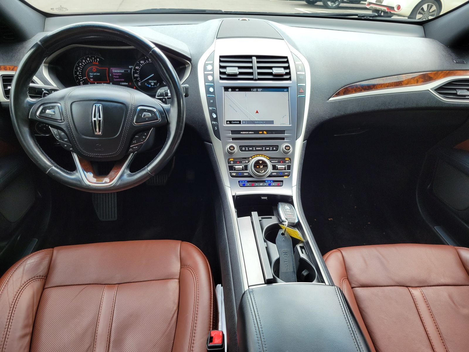 Used 2017 Black Lincoln Reserve image 28