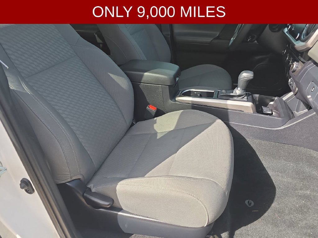 Used 2023 White Toyota SR5 image 38