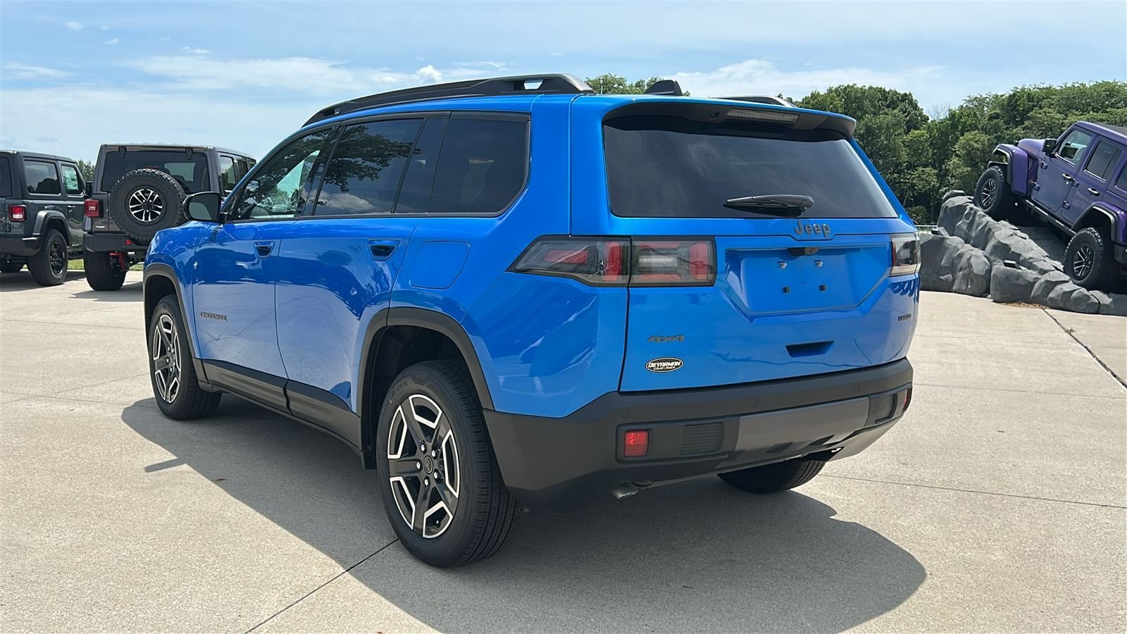 New 2026 Hydro Blue Pearlcoat Jeep Laredo image 6