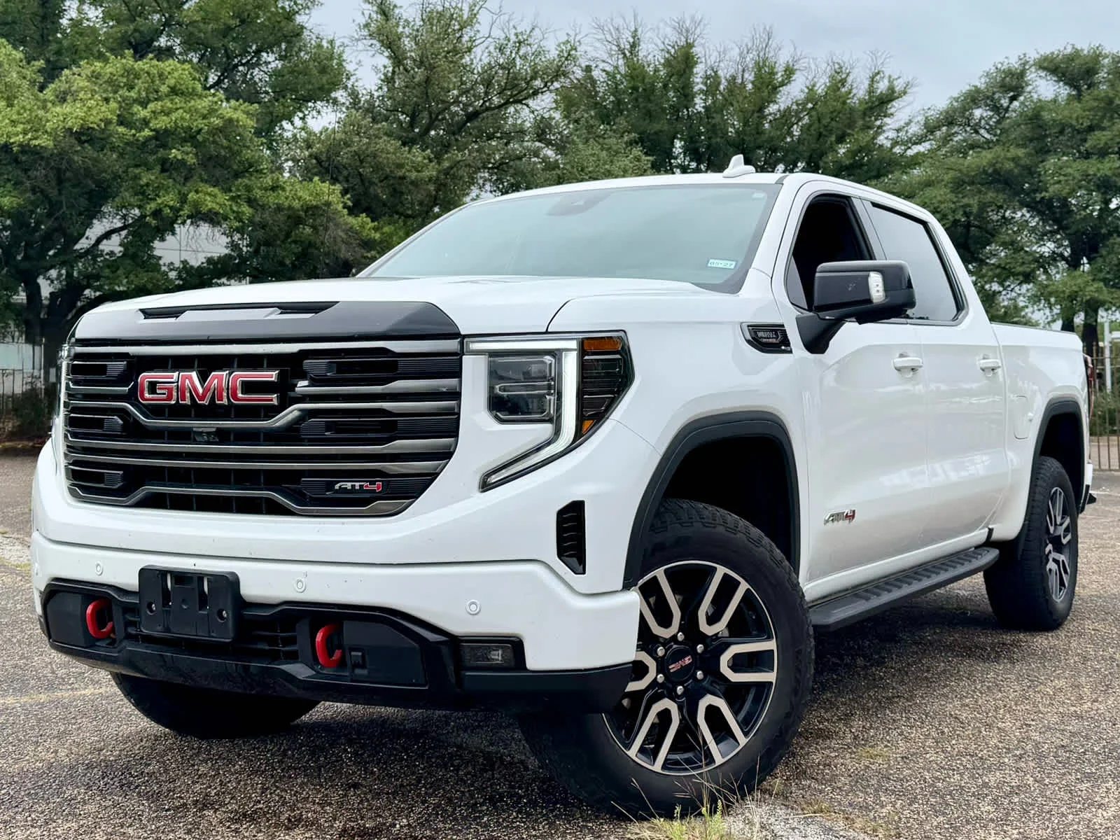 2025 GMC Sierra 4WD Crew Cab Short Box AT4's photo