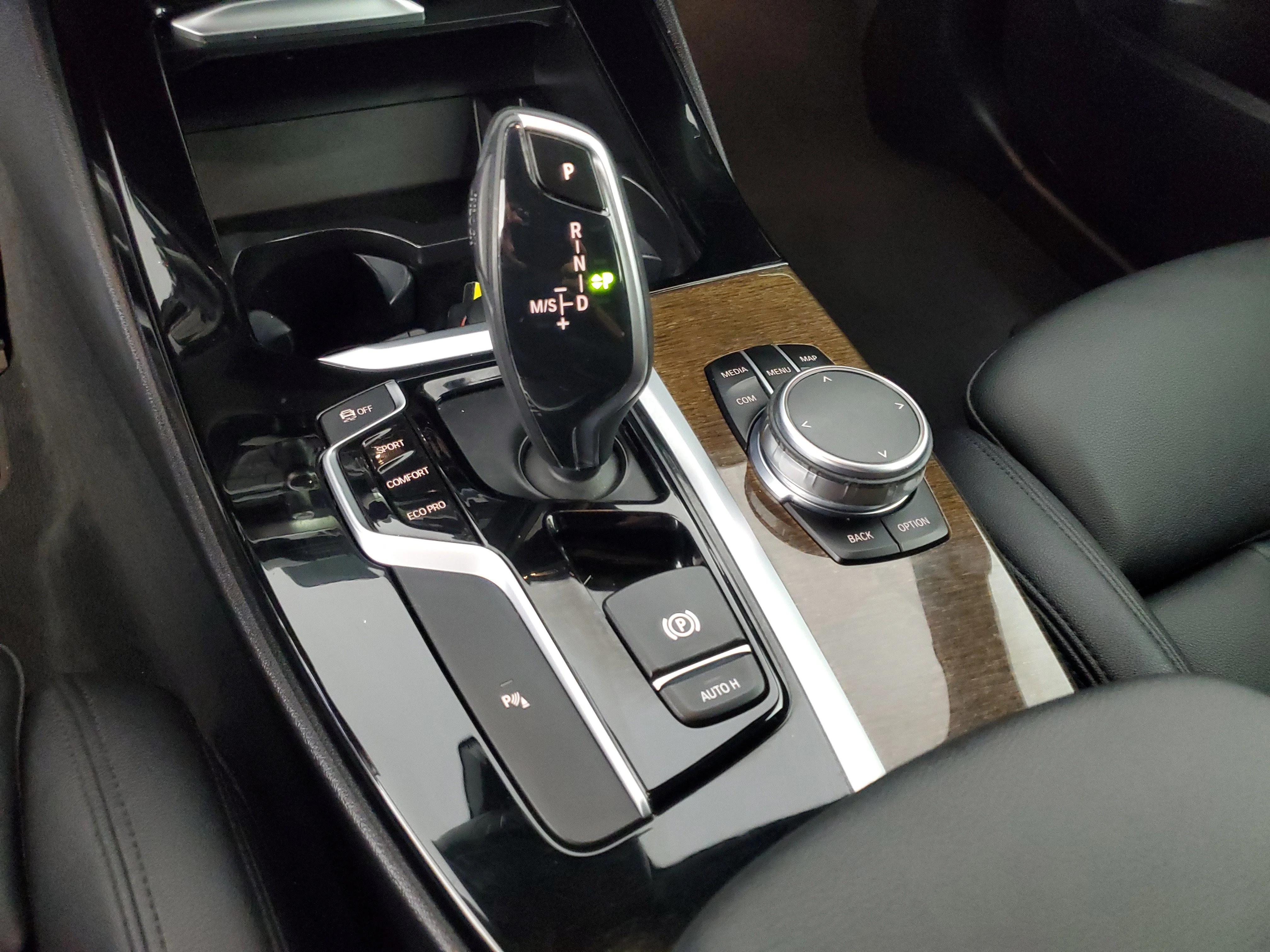 Used 2019 Dark Graphite Metallic BMW sDrive30i image 17