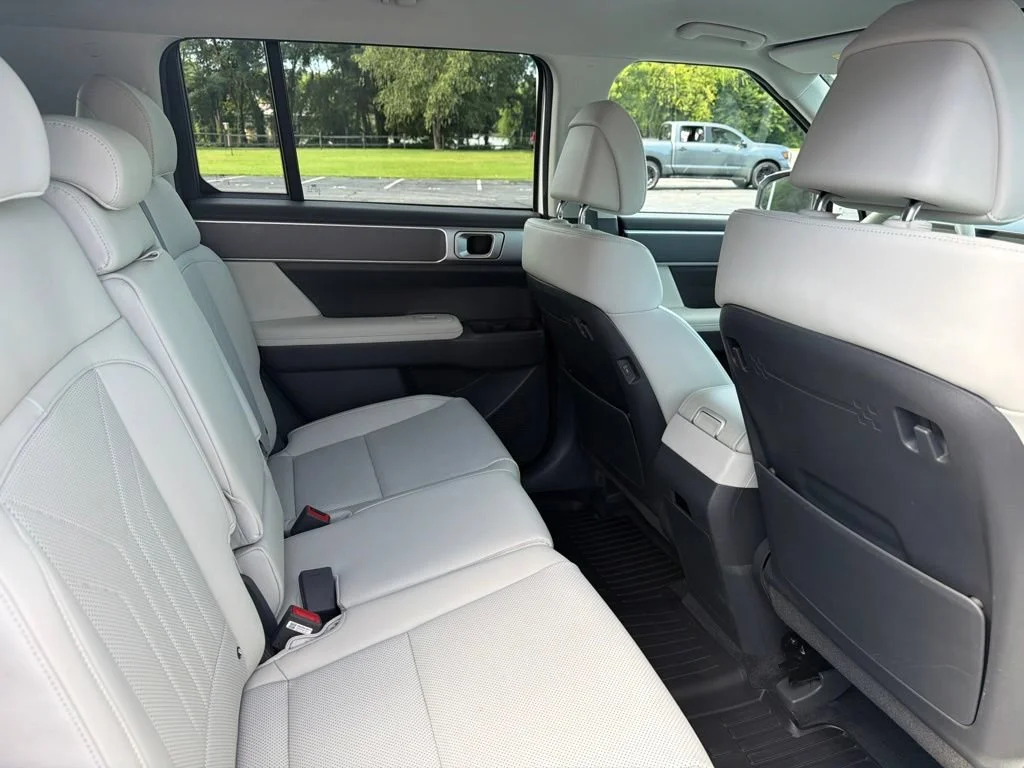 Used 2024 Serenity White Hyundai SEL image 13