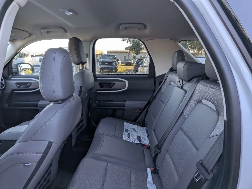 New 2026 Oxford White Ford Badlands® image 10