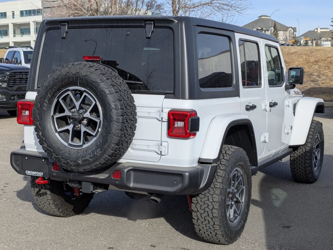 New 2026 White Jeep Rubicon - - 4x4 - Nappa Lthr - 3-Pc Hard Top - 8-Spd Auto - Safety Grp - Conv Grp & More! image 8