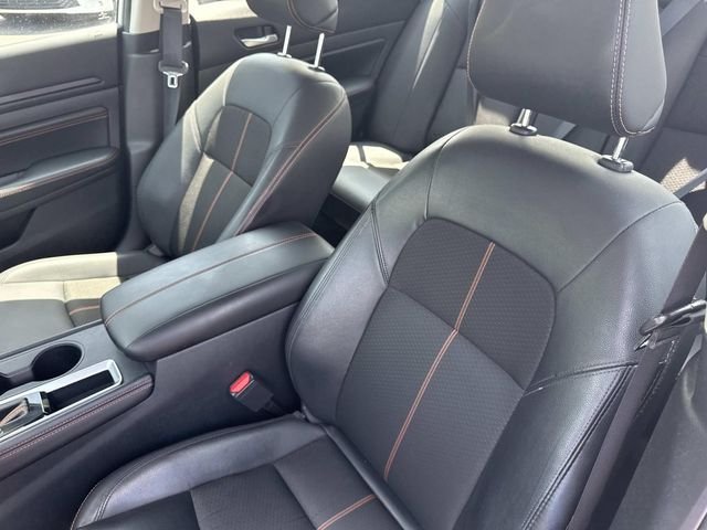 Used 2021 Silver Nissan 2.5 SR image 20
