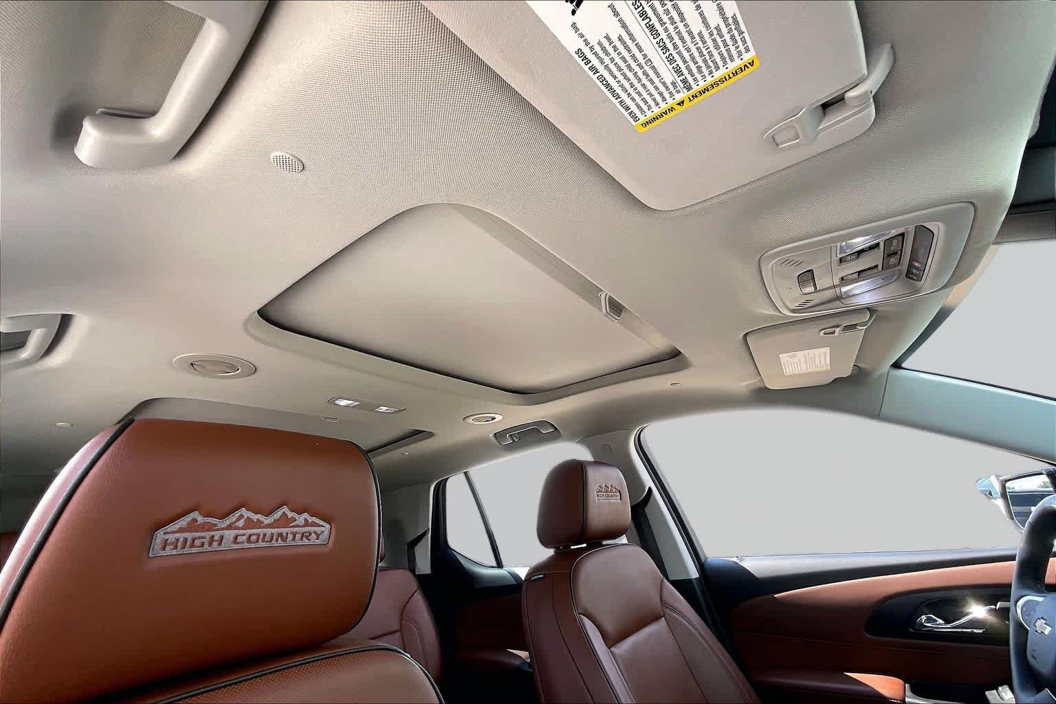 Used 2018 Mosaic Black Metallic Chevrolet High Country image 13