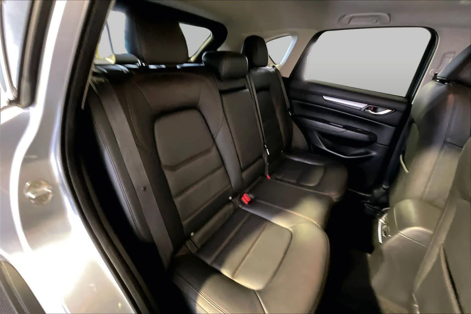 Used 2021 Sonic Silver Metallic Mazda Touring image 20