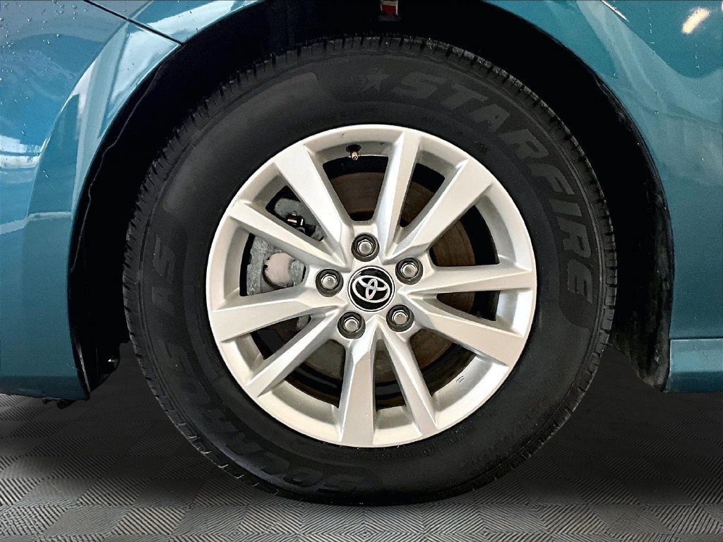 Used 2025 Ocean Toyota LE image 7