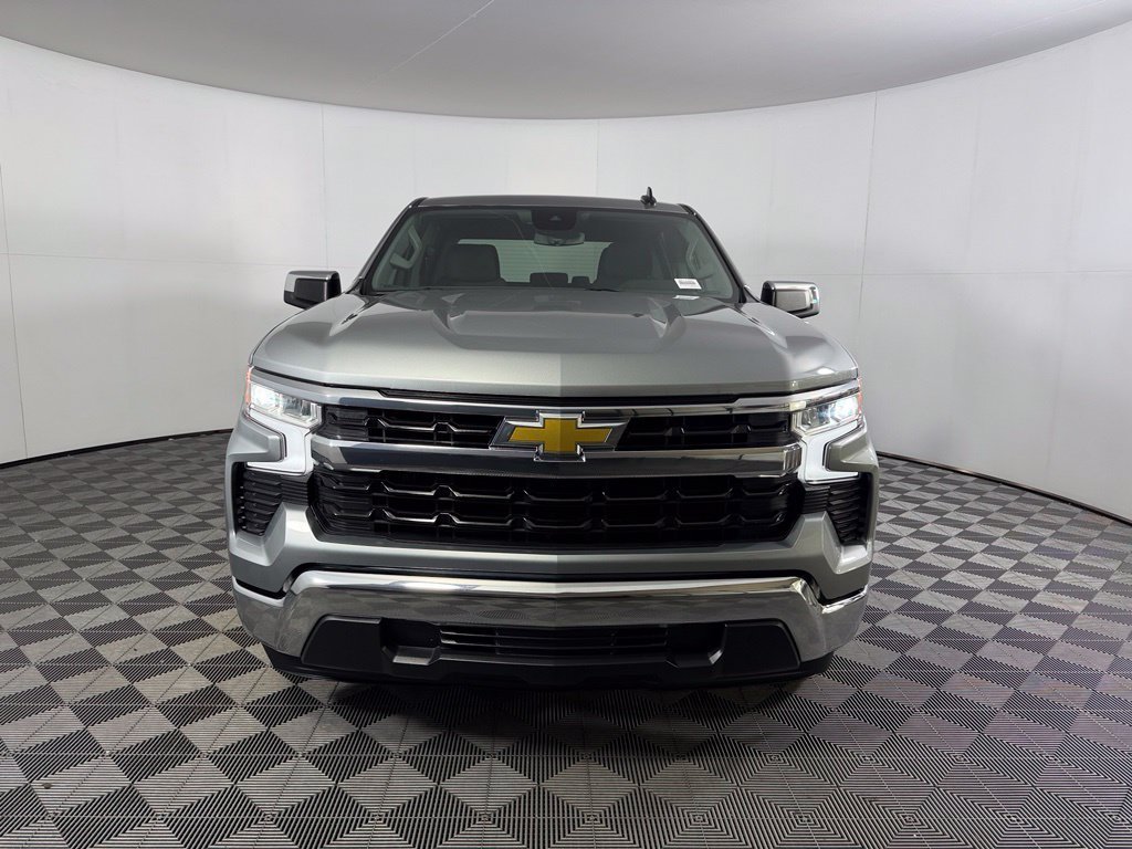 Certified Used 2025 Gray Chevrolet LT image 3