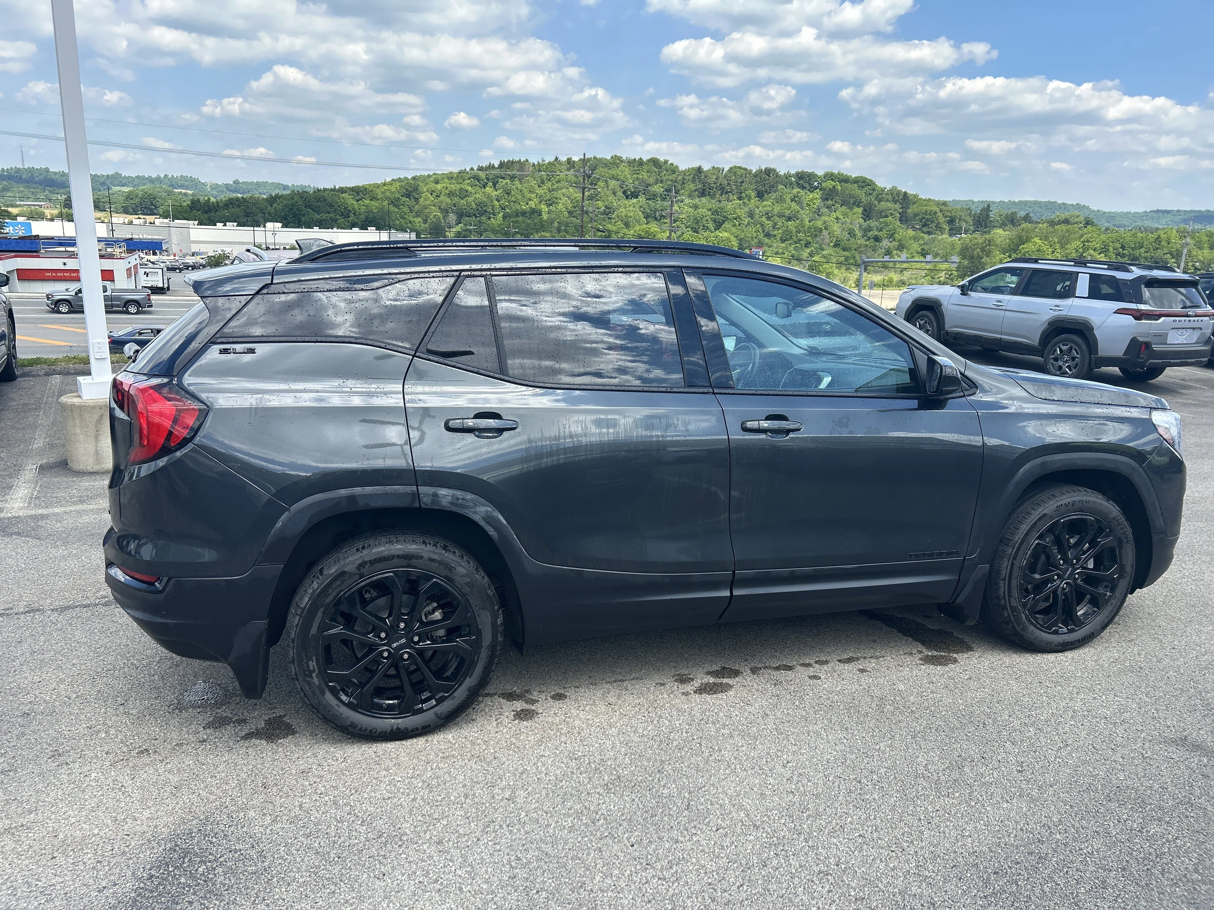 2021 GMC Terrain SLE - Photo 3