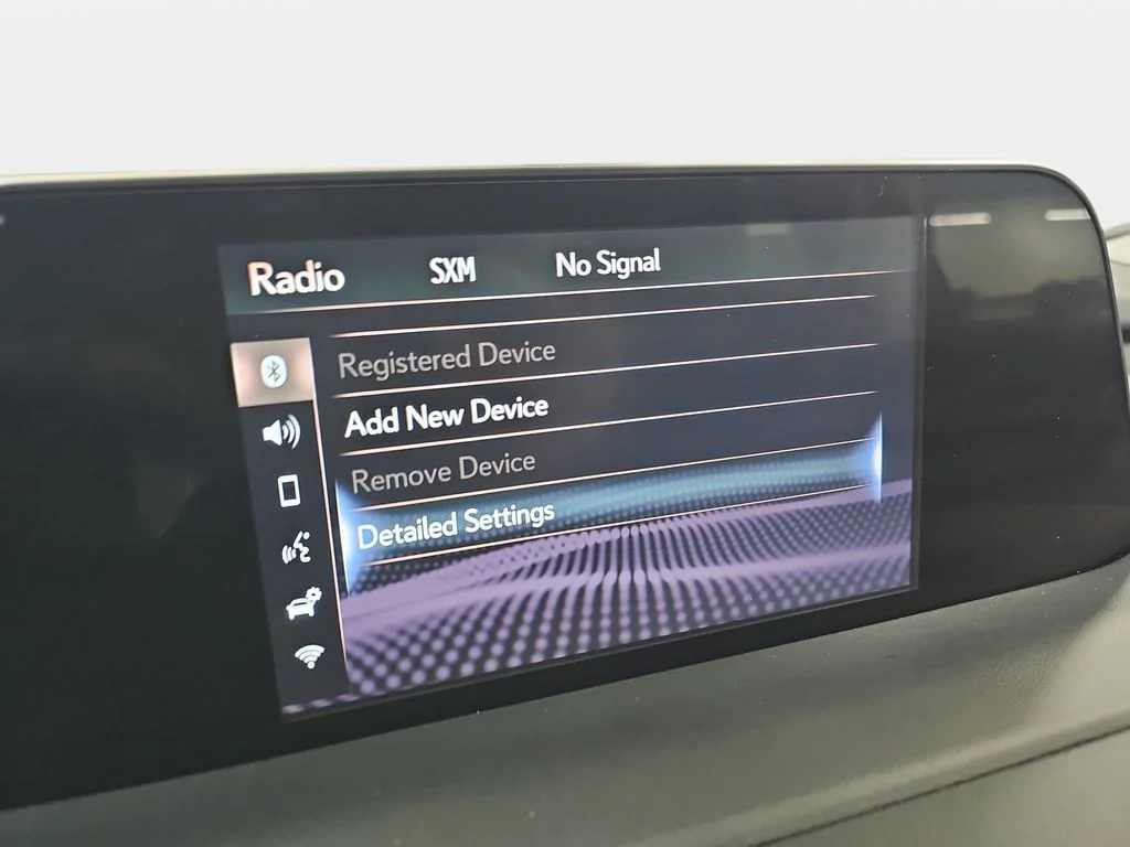 Used 2022 ATOMIC SILVER Lexus 450h image 23