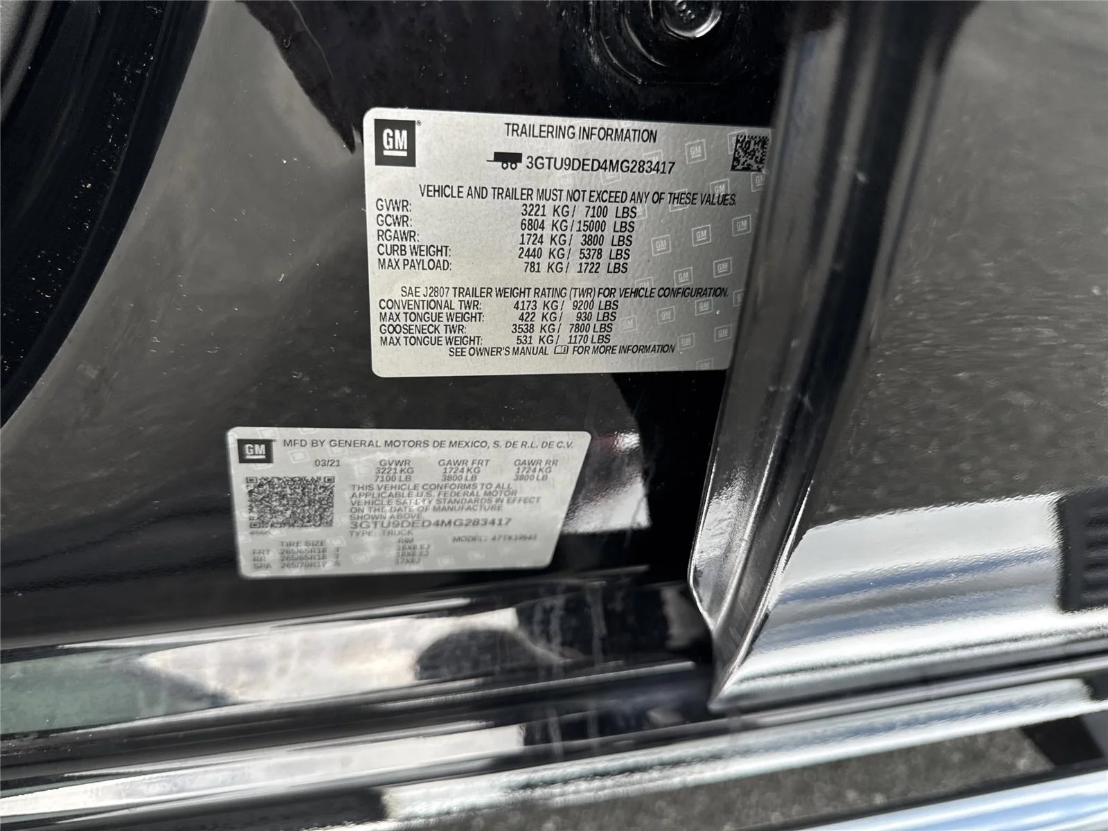 Used 2021 ONYX BLACK GMC SLT image 40