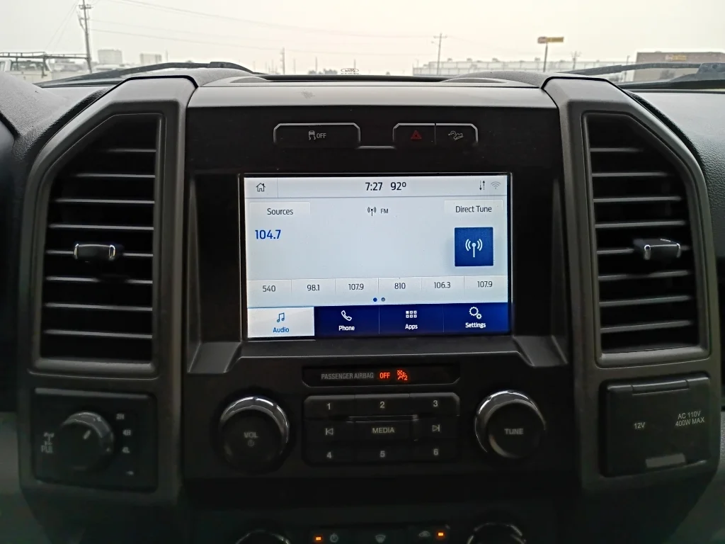 Used 2022 Oxford White Ford XL image 32