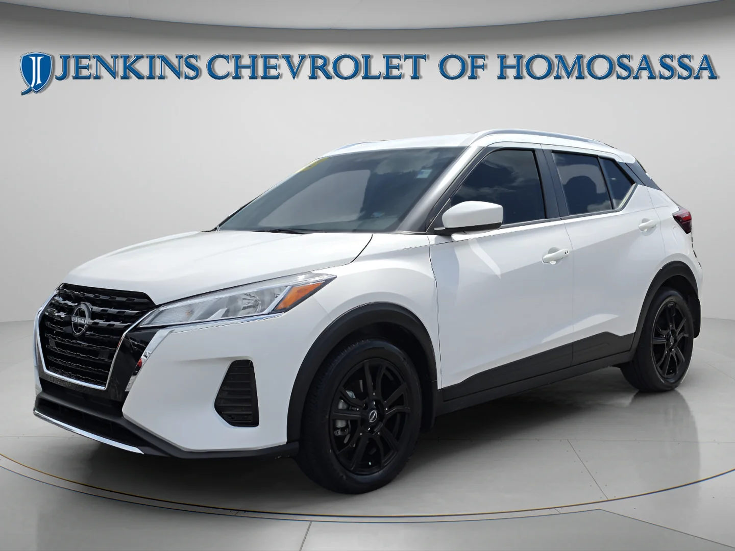 Used 2023 Aspen White Tricoat Nissan SV image 11