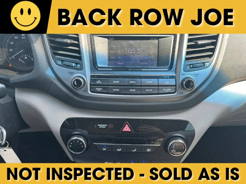 Used 2016 Black Noir Pearl Hyundai SE image 14