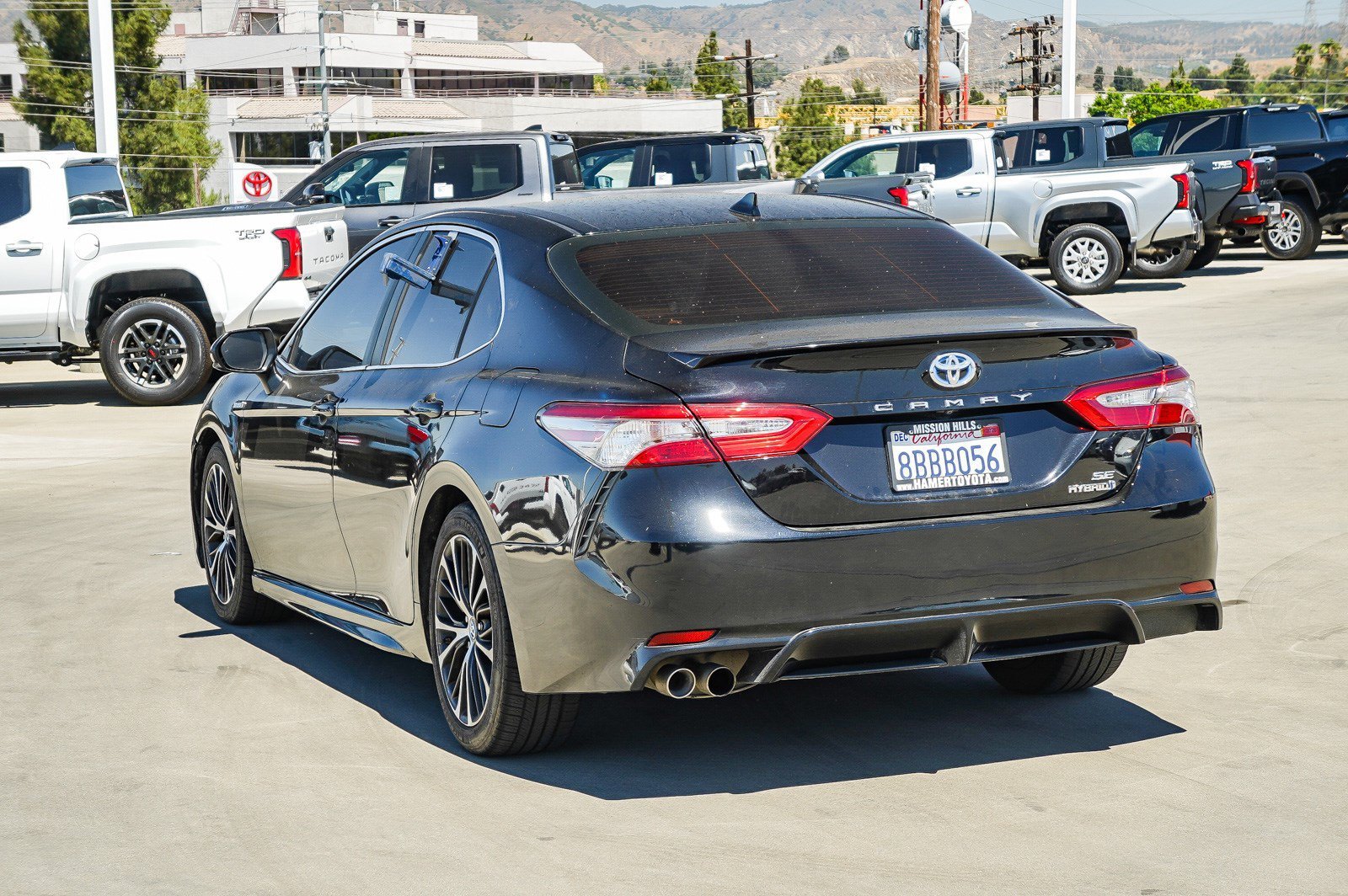Certified Used 2018 Midnight Black Metallic Toyota Hybrid SE image 4