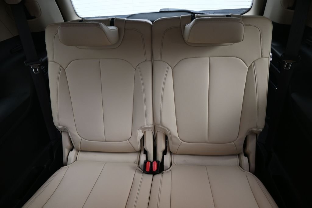 Used 2021 White Jeep Limited image 12