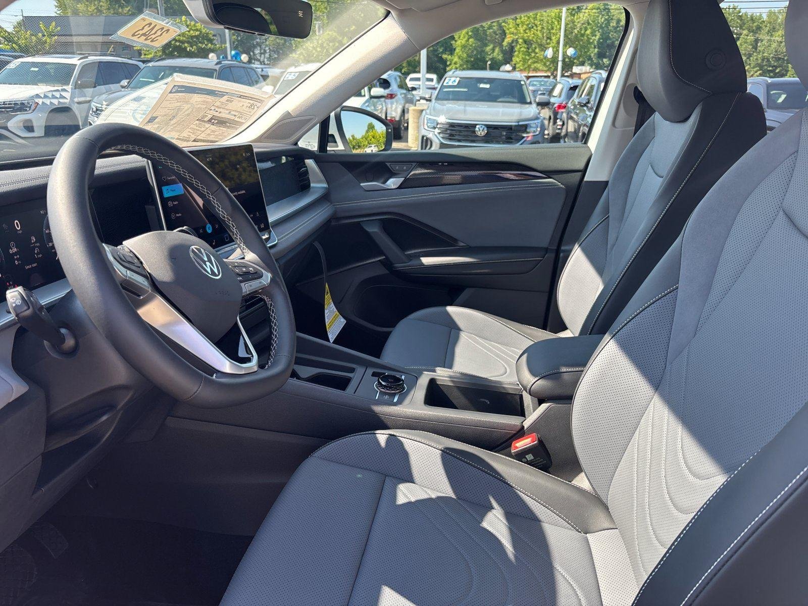 New 2026 pure white Volkswagen SE image 15