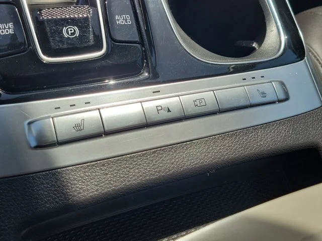 Used 2024 Ceramic White Kia EX image 19