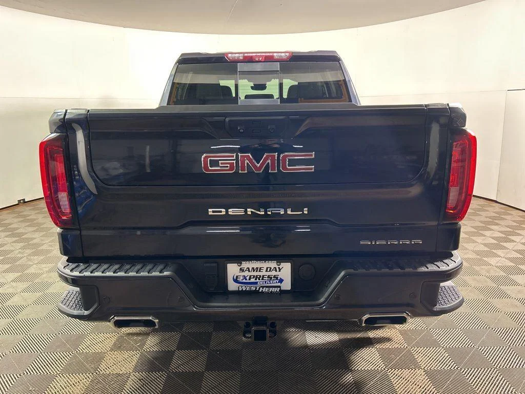 Used 2023 Titanium GMC Denali image 8