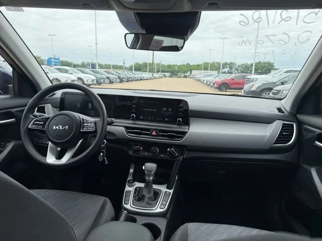 Used 2026 Blue Kia LX image 22