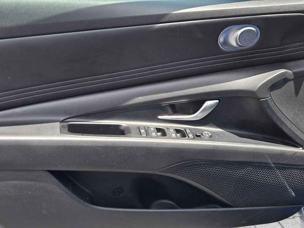 Used 2022 Blue Hyundai SEL image 12