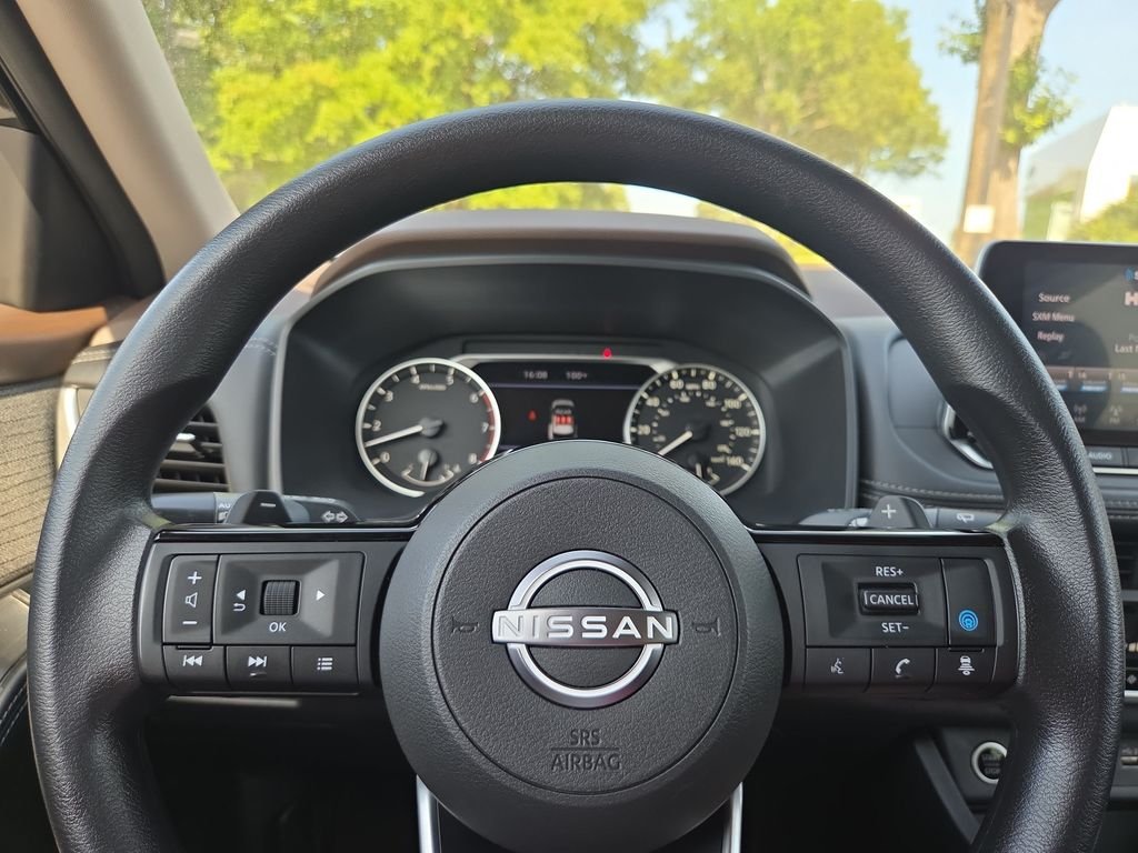2023 Nissan Rogue SV - Photo 18