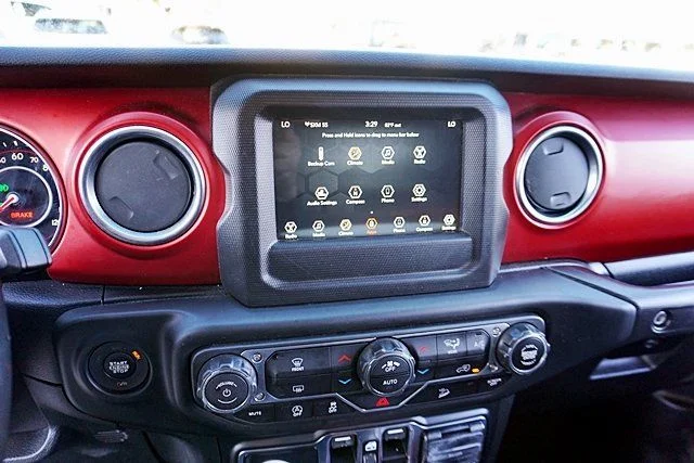Used 2020 Black Jeep Unlimited Rubicon image 23