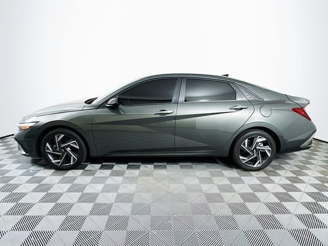 Certified Used 2025 Gray Hyundai SEL Sport image 3