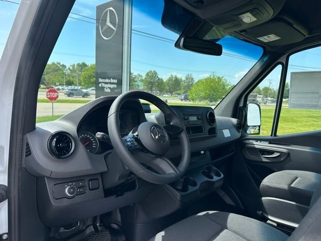 New 2026 Arctic White Mercedes-Benz Cargo 144 WB image 10