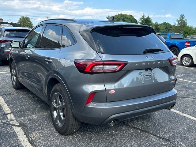 Used 2023 Gray Ford ST-Line image 4
