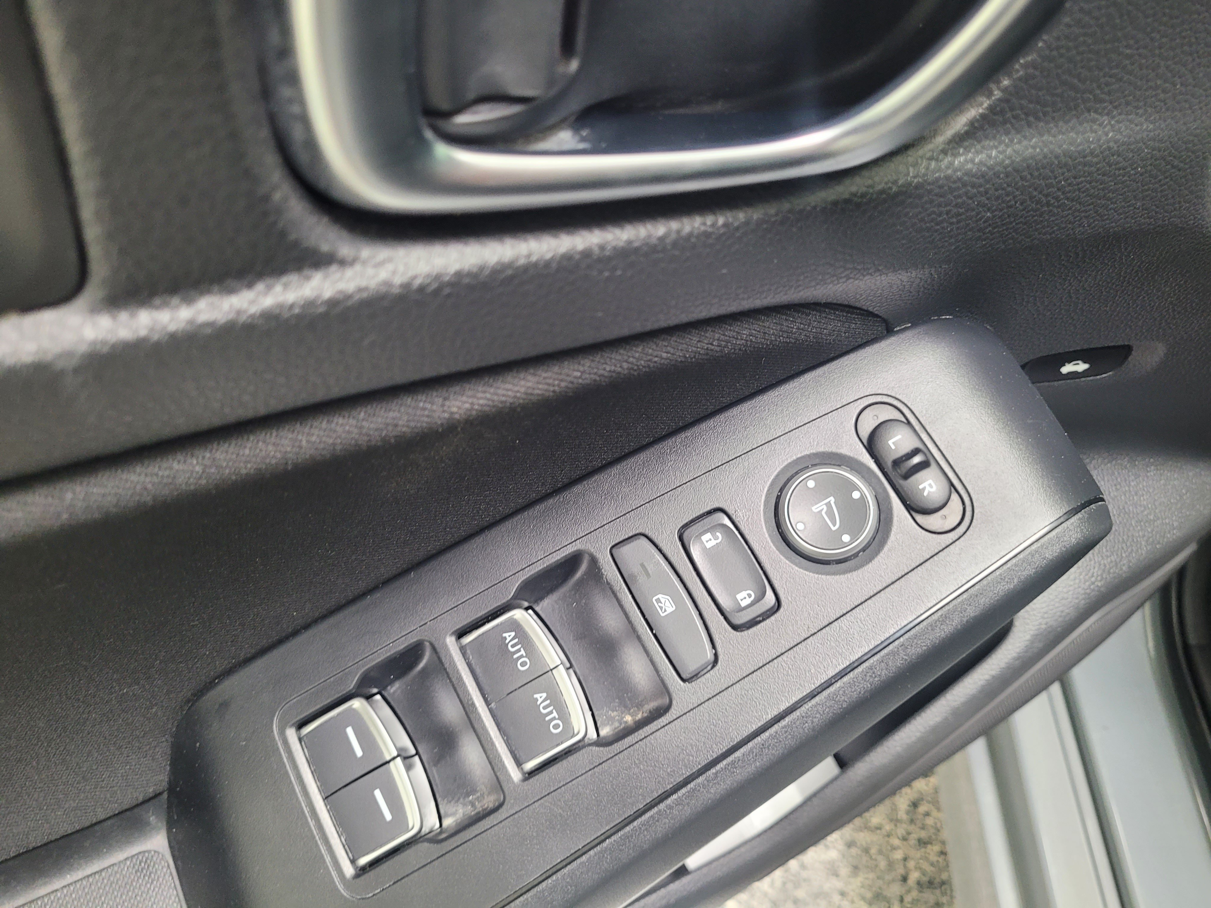 Used 2025 Urban Gray Pearl Honda Sport image 18