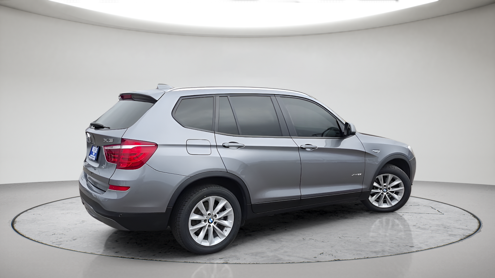 Used 2016 Gray BMW xDrive28i image 6