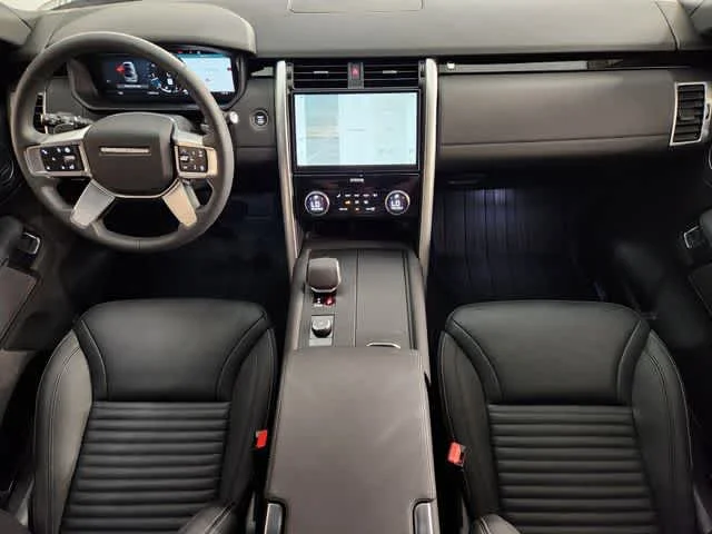 Used 2025 Santorini Black Metallic Land Rover S image 5