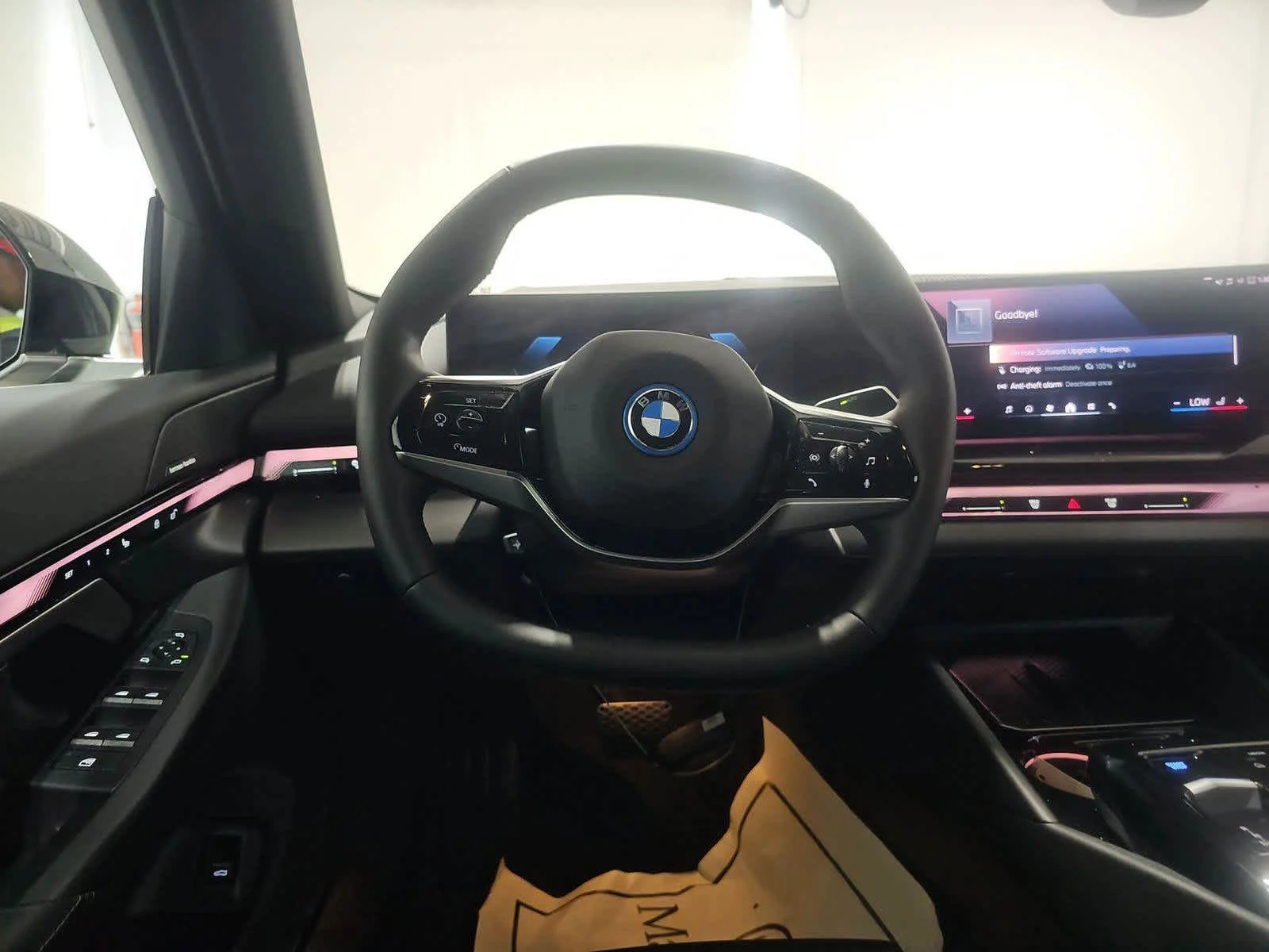 Certified Used 2025 Black Sapphire Metallic BMW xDrive40 image 12