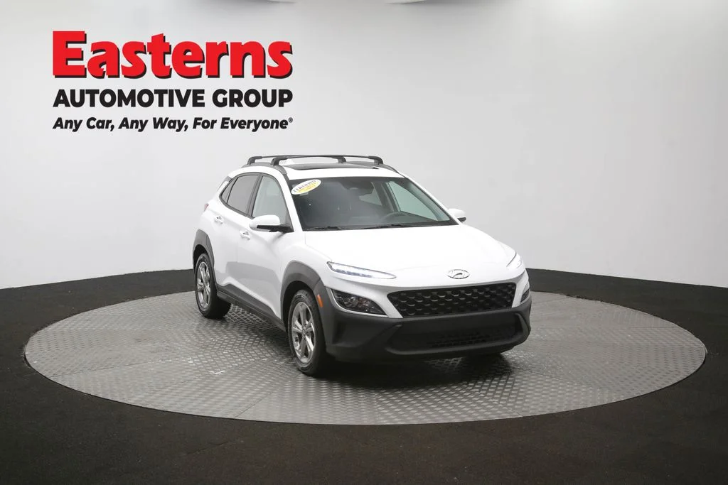 Used 2023 White Hyundai SEL image 53