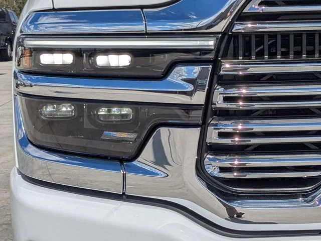 New 2026 Bright White Clear-Coat Exterior Paint RAM Laramie image 4