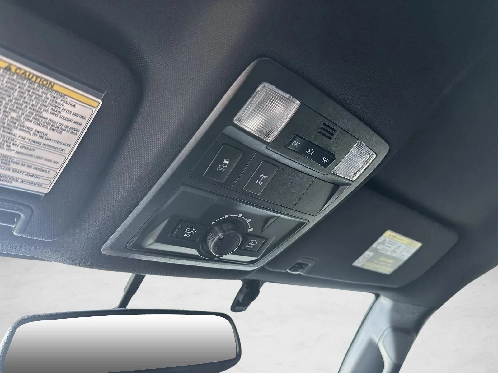 Used 2017 Blue Toyota SR5 image 17