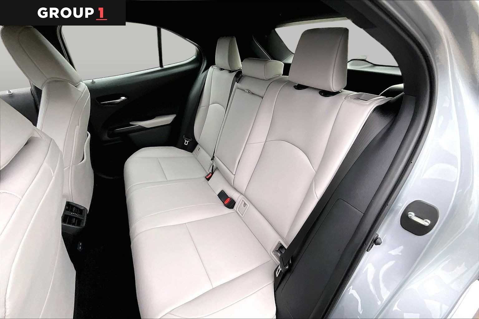 Certified Used 2025 Iridium Lexus Premium image 18