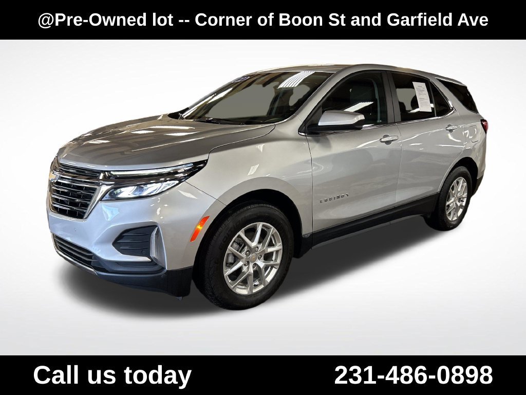 Used 2022 SILVER ICE METALLIC Chevrolet LT image 1