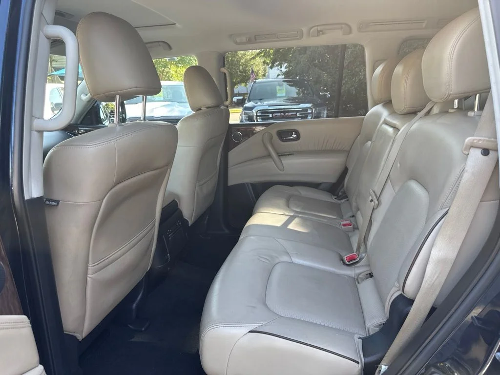 Used 2019 Blue Nissan SL image 9