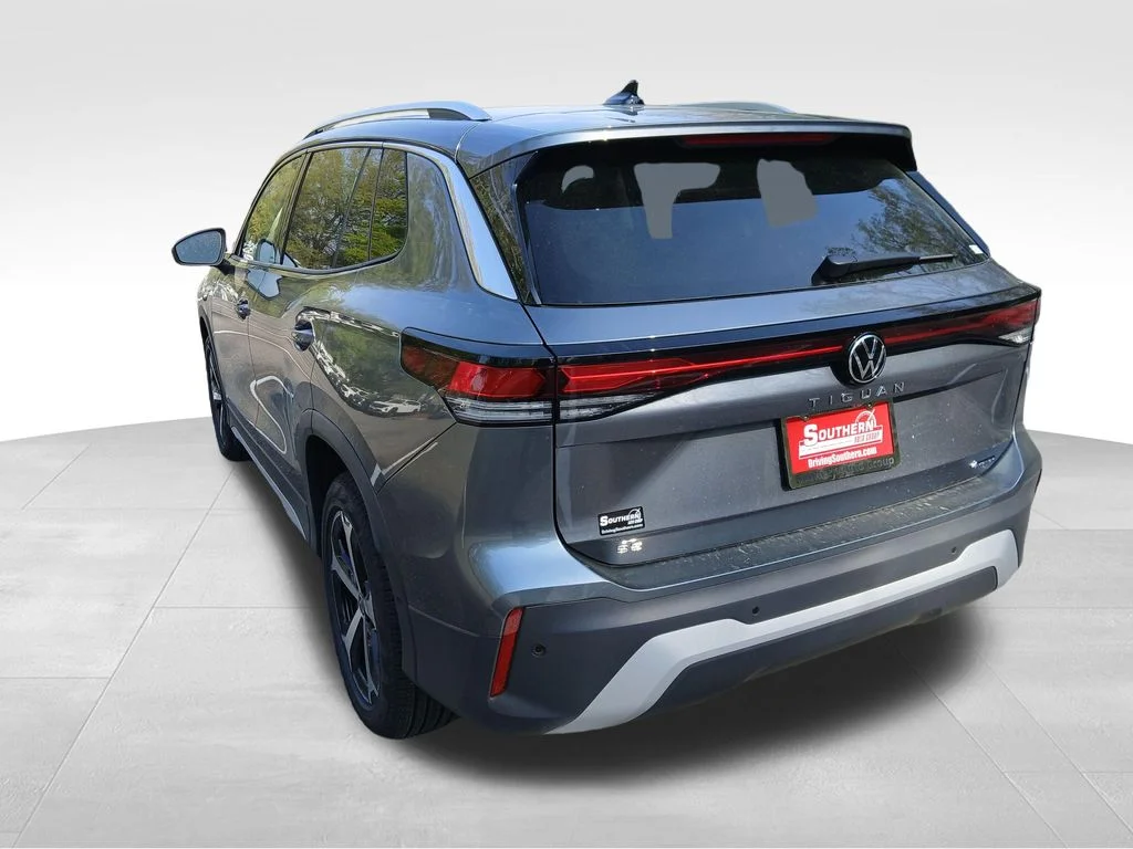 New 2026 Silver Volkswagen 2.0T SE image 3