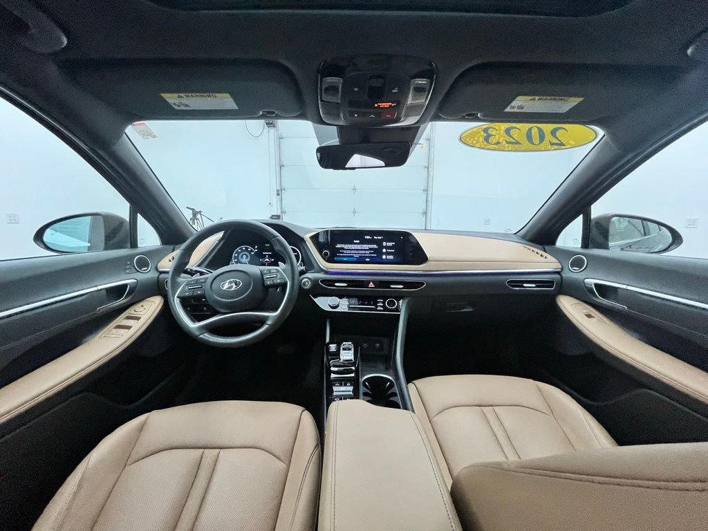 Used 2023 Carbon Blue Hyundai Limited image 4