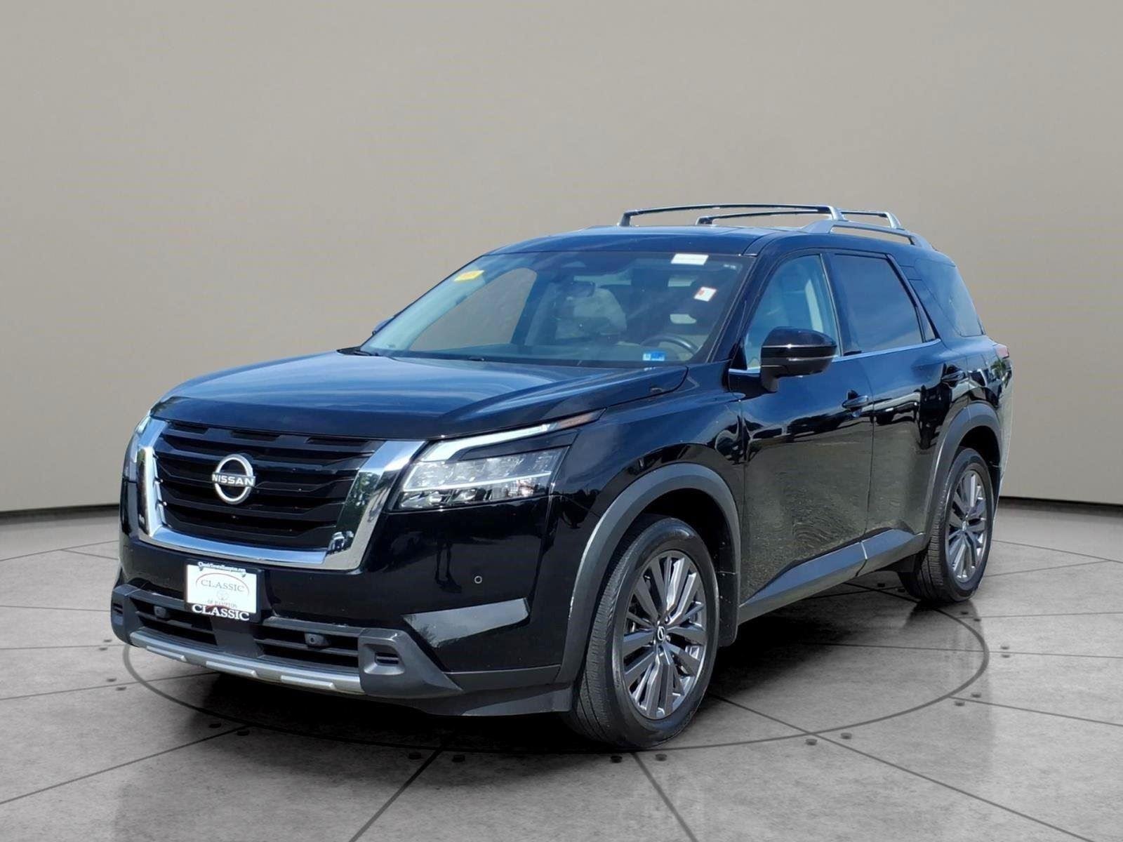 2024 Nissan Pathfinder SL