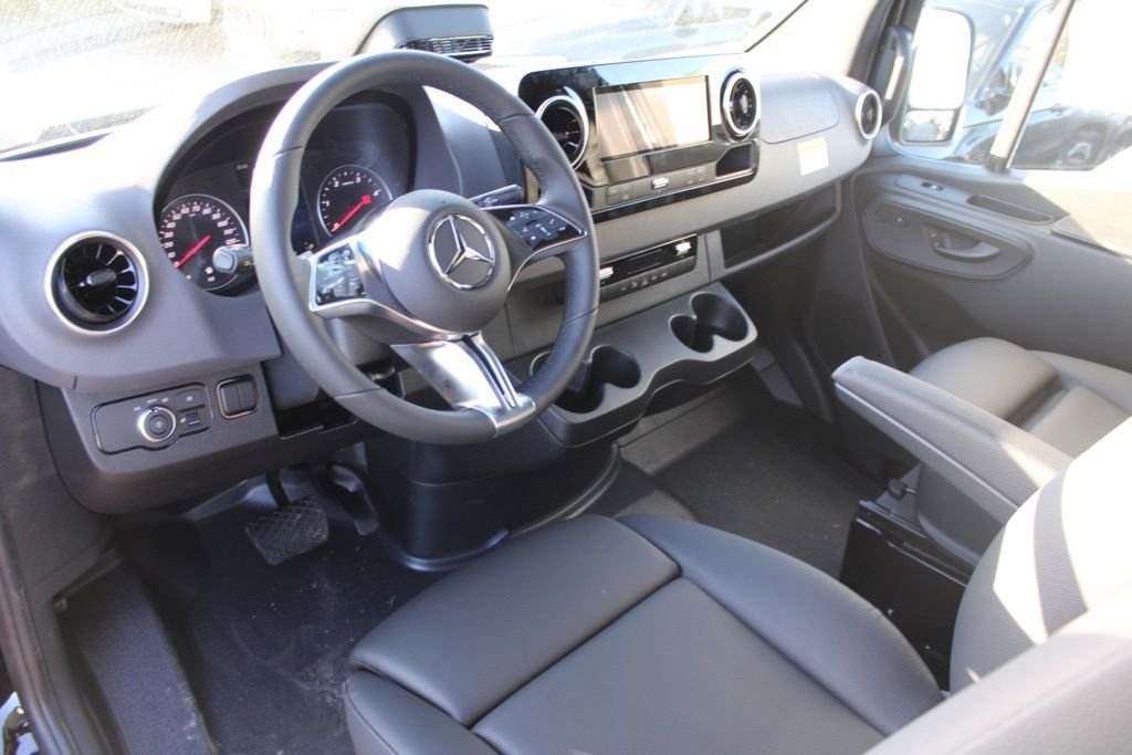 New 2026 Obsidian Black Metallic Mercedes-Benz Cargo 144 WB image 22