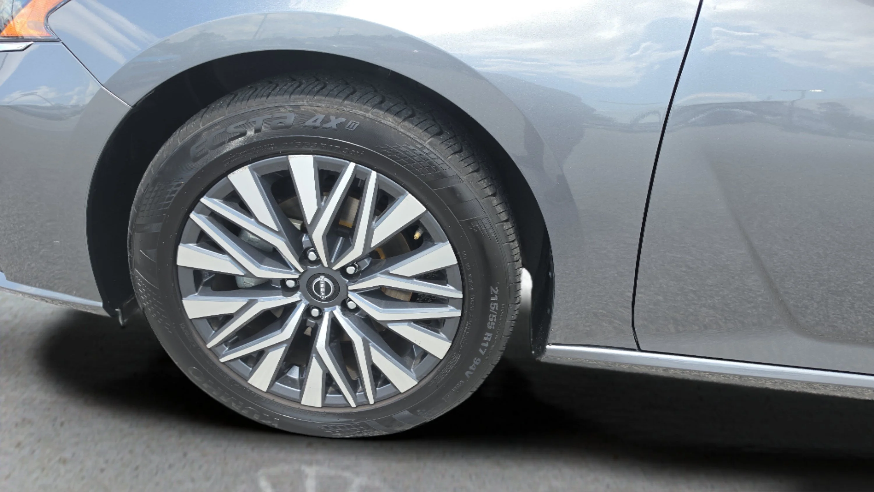 Used 2024 Gun Metallic Nissan 2.5 SV image 16