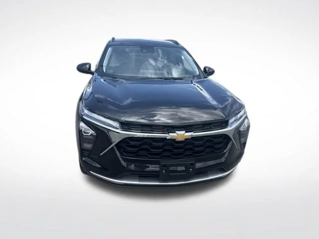 2025 Chevrolet Trax LT - Photo 8