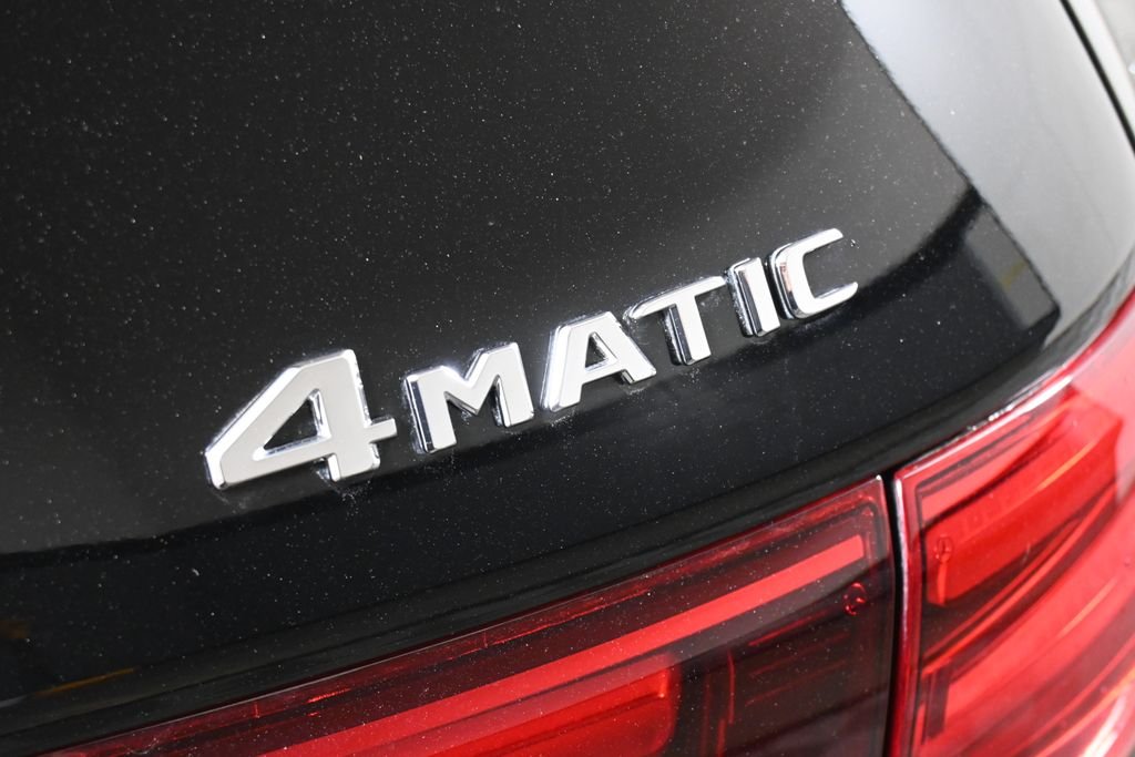 Used 2026 Night Black Mercedes-Benz GLB 250 image 38